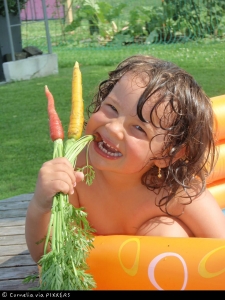 Siegerbild "Kinder im Garten"