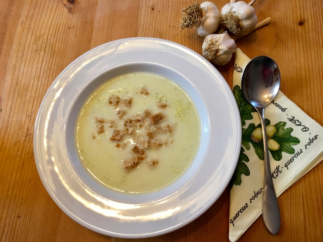 Knoblauchsuppe &amp;quot;Atemfrisch&amp;quot; - Biogärtner