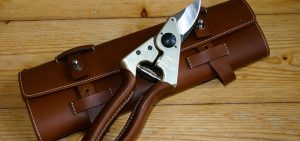 Baumschere Felco mit Ledergriff