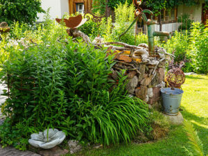 Natur im Garten in Leogang (Bild: ORF/L. Mayrhofer)
