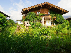 Salzburg: Gastgarten von Elke Riedlsperger in Leogang