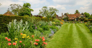 Englischer Rasen im Garten von Edenbridge