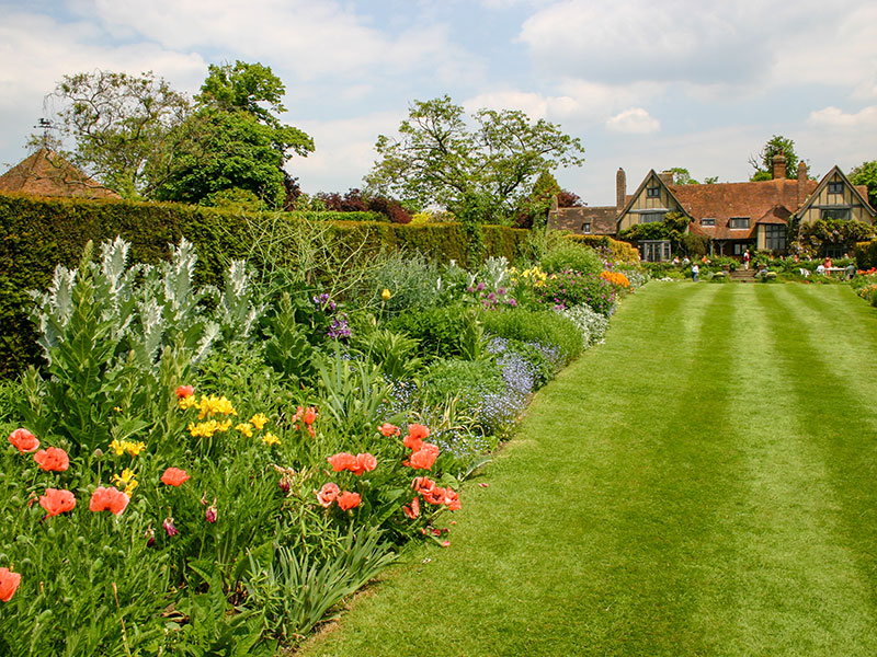 Englischer Rasen im Garten von Edenbridge