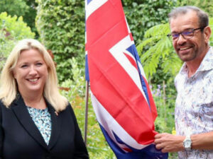 Britische Botschafterin Lindsay Skoll besucht den Biogärtner