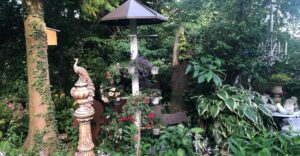 Ein elfenhafter Garten in Stubenberg (Bild: ORF/Talk TV/Lena Weithofer)