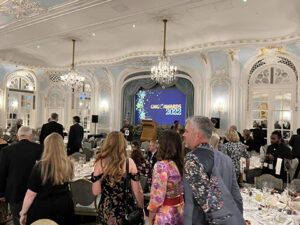 Treffen im Hotel Savoy in London