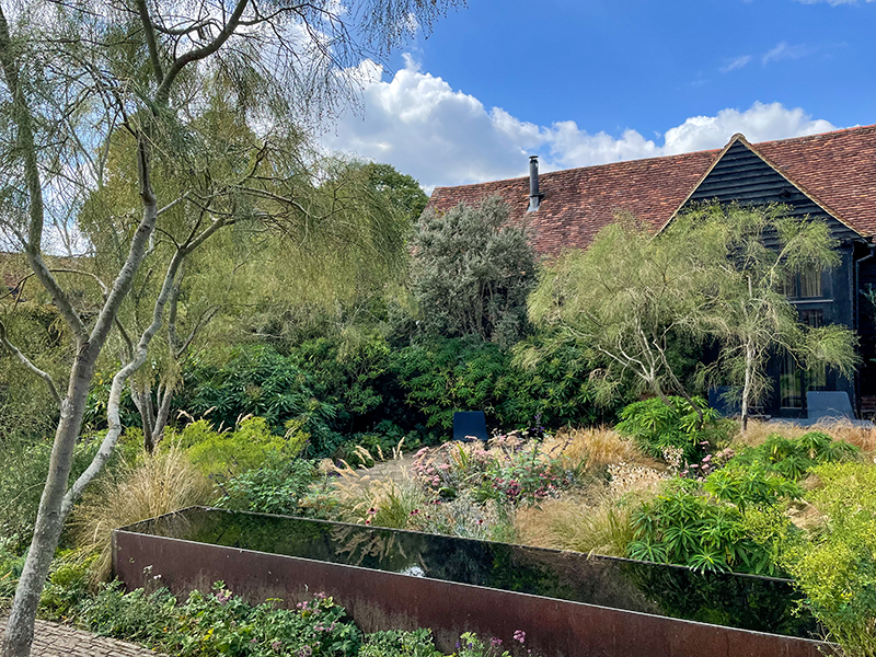 The Barn der Privatgarten von Ton Stuart smith