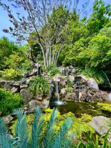 Garten des Lebens - der rauschende Wasserfall