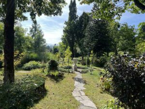 Natur im Garten (Bild: ORF/Talk-TV/Yalda Maria Walter