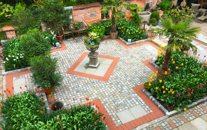 Toskana-Garten im Hause Ploberger