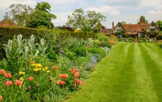 Englischer Rasen im Garten von Edenbridge