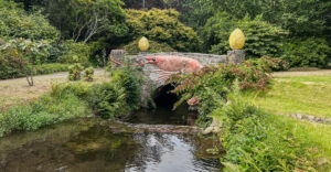 Im Garten von Adam Clayton